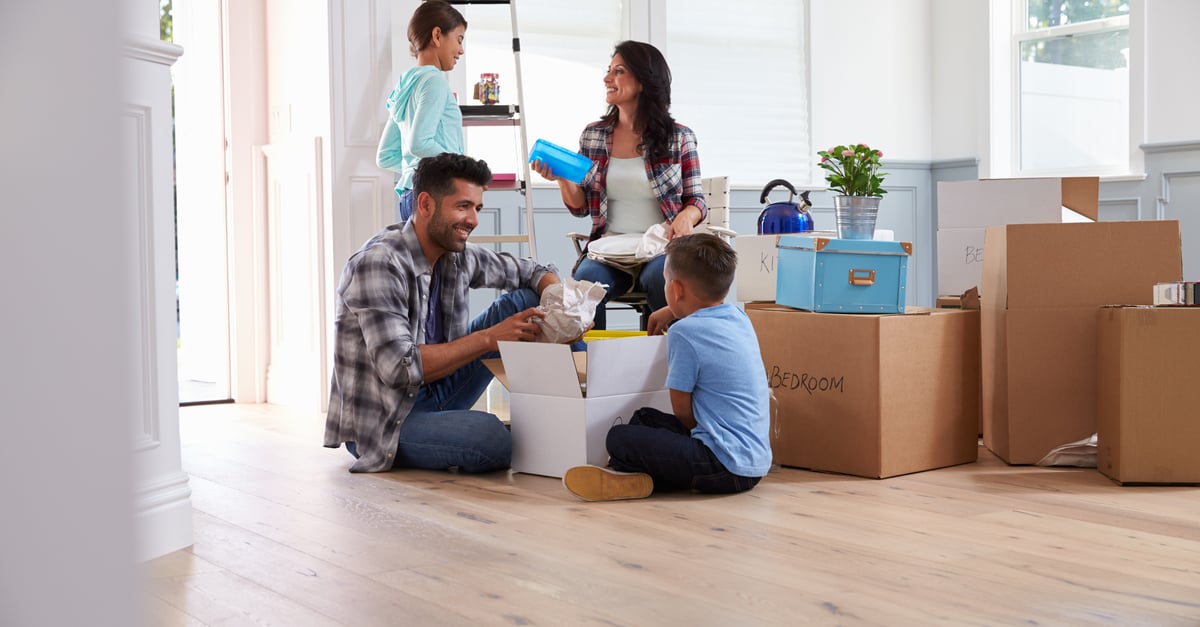 La primera casa de una familia joven: Lo que las parejas con hijos pequeños deben tener en mente