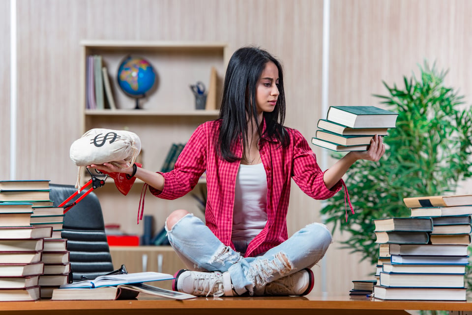 Préstamos estudiantiles Préstamos estudiantiles