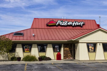 Pizza Hut cierra siete ubicaciones