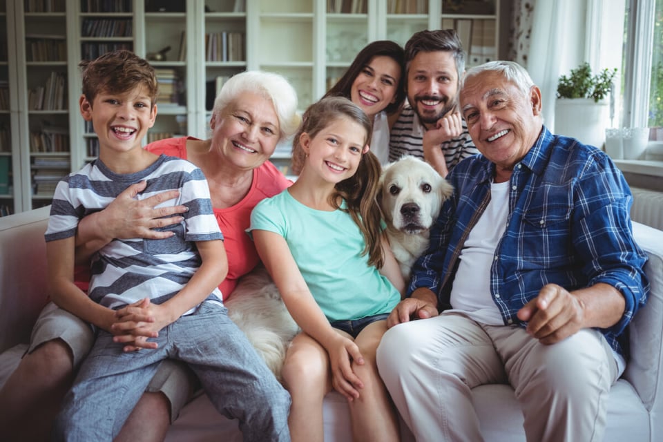 inmigración, familia, doble nacionalidad, foto familiar, MundoNOW
