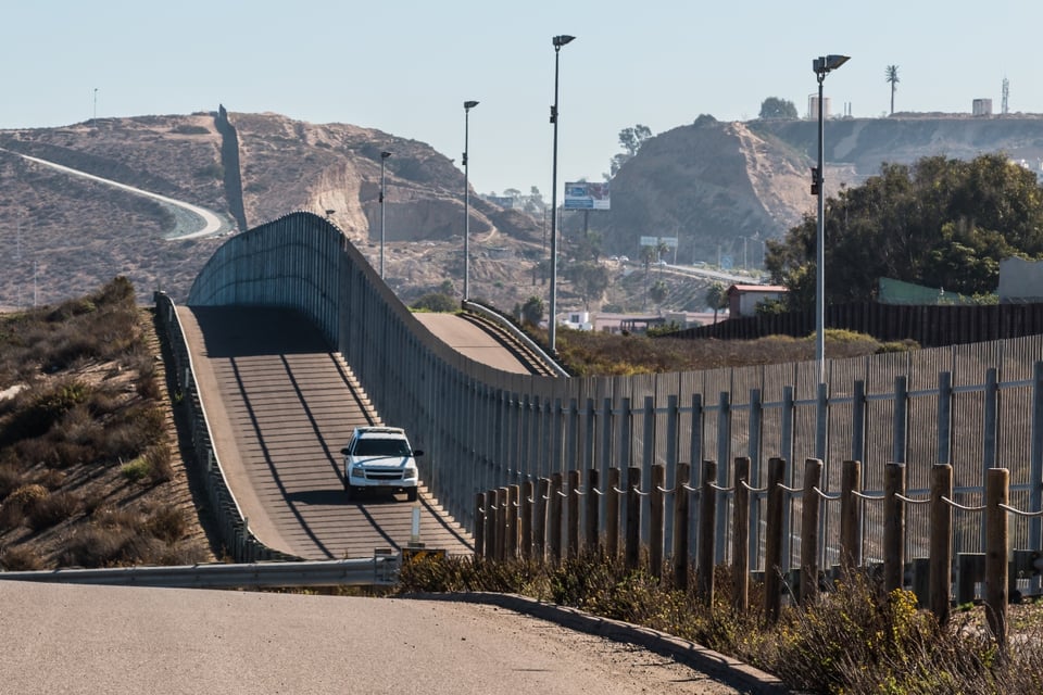 Agente fronterizo muere en fatal accidente en plena frontera