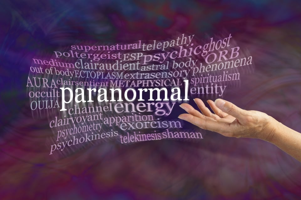 «Observador Paranormal»: El intrigante podcast de Óyenos Audio en MundoNOW