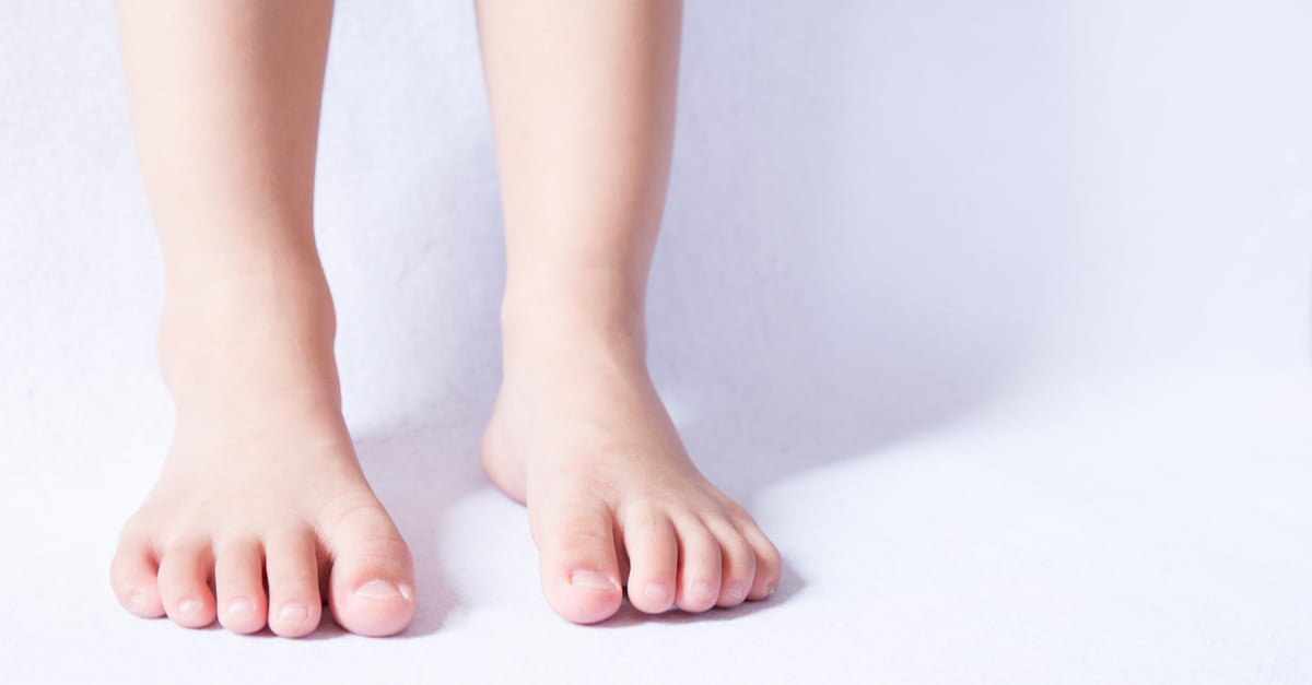 ¿Por qué es bueno que tu hijo ande descalzo?