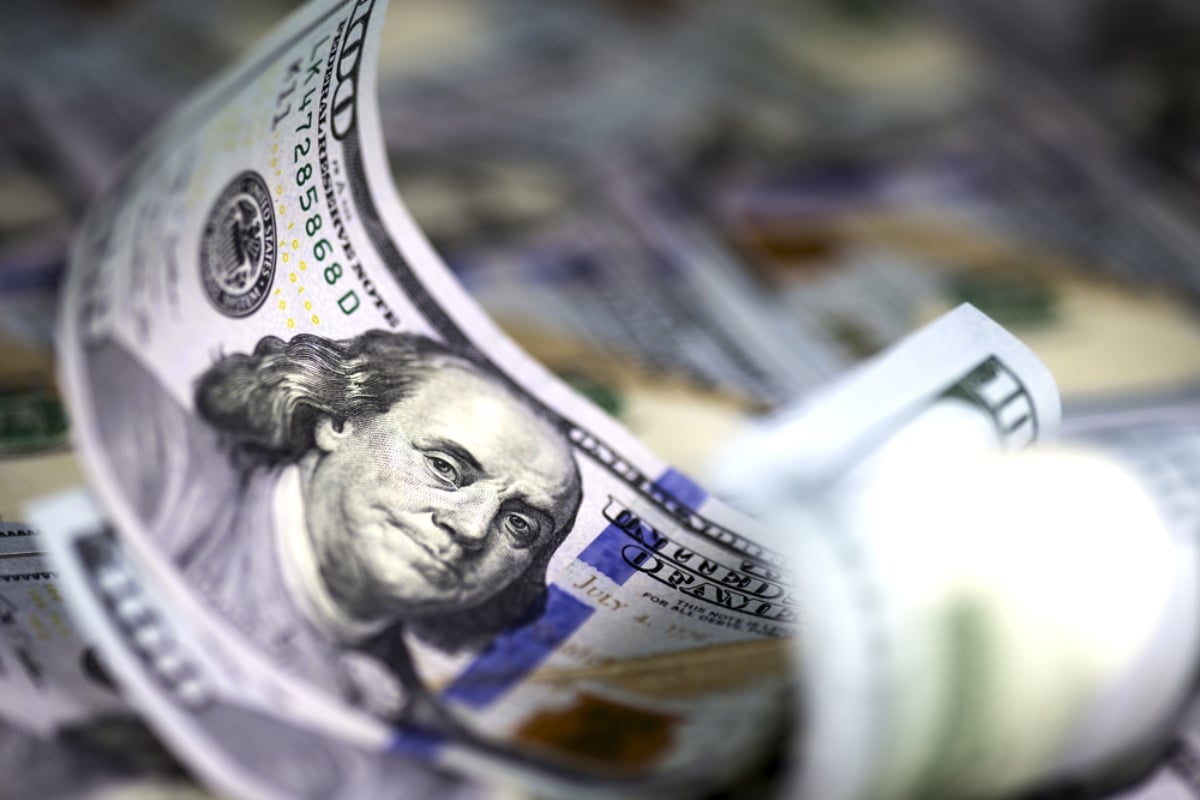 Salario mínimo en Los Ángeles aumenta a $25 por hora para ciertos trabajadores
