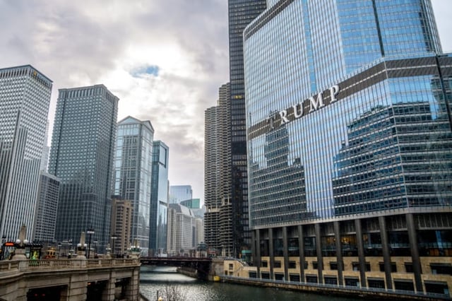 Man spends more than 13 hours hanging from Trump Tower to speak with president