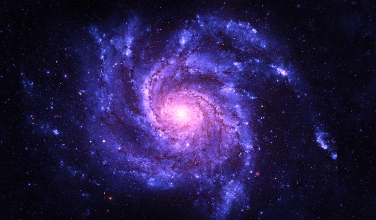 Aparece misteriosa espiral de luz en el cielo nocturno y aseguran que son aliens