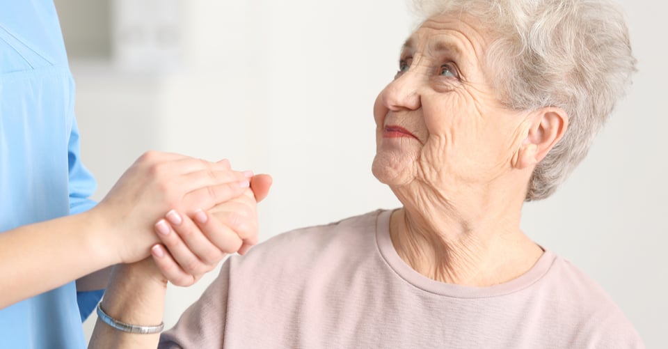 Lidiando con los estados de demencia o Alzheimer en parientes mayores