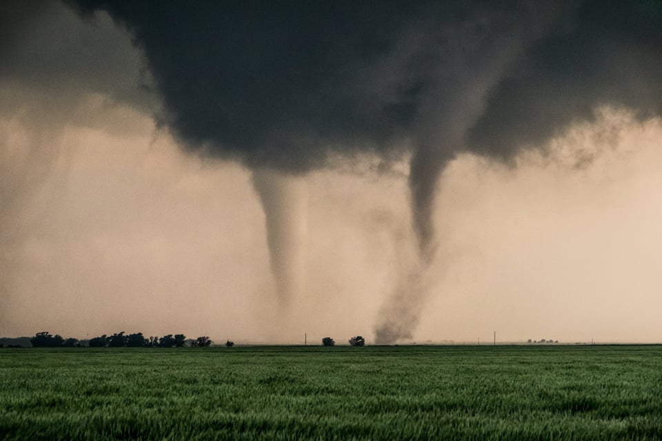Doble tornado azota en Texas y muestran aterradoras imágenes