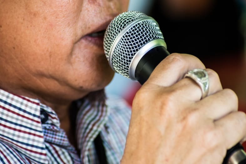 Salsa singer Cheche Mendoza dies at 82 years of age