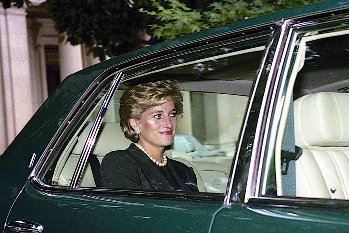 Doctor who was at the scene of Princess Diana’s accident just before she died speaks out