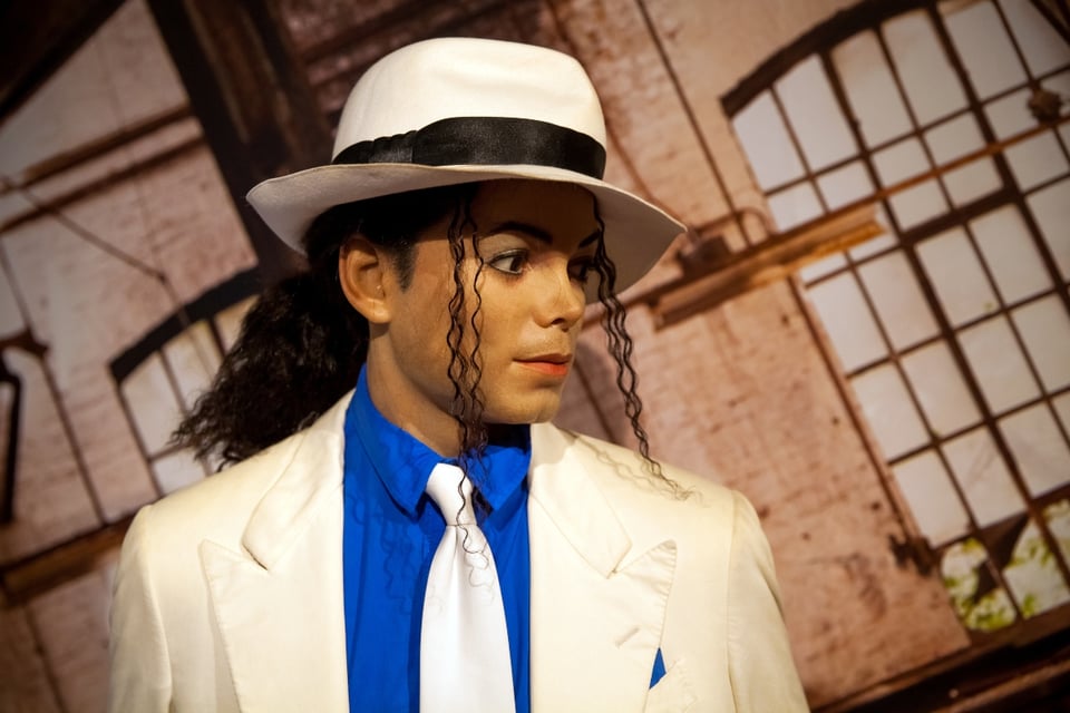 Resurgen los ‘aterradores’ detalles del autopsia de Michael Jackson