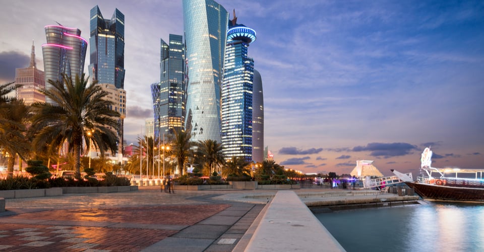 Una ciudad de Qatar durante la tarde