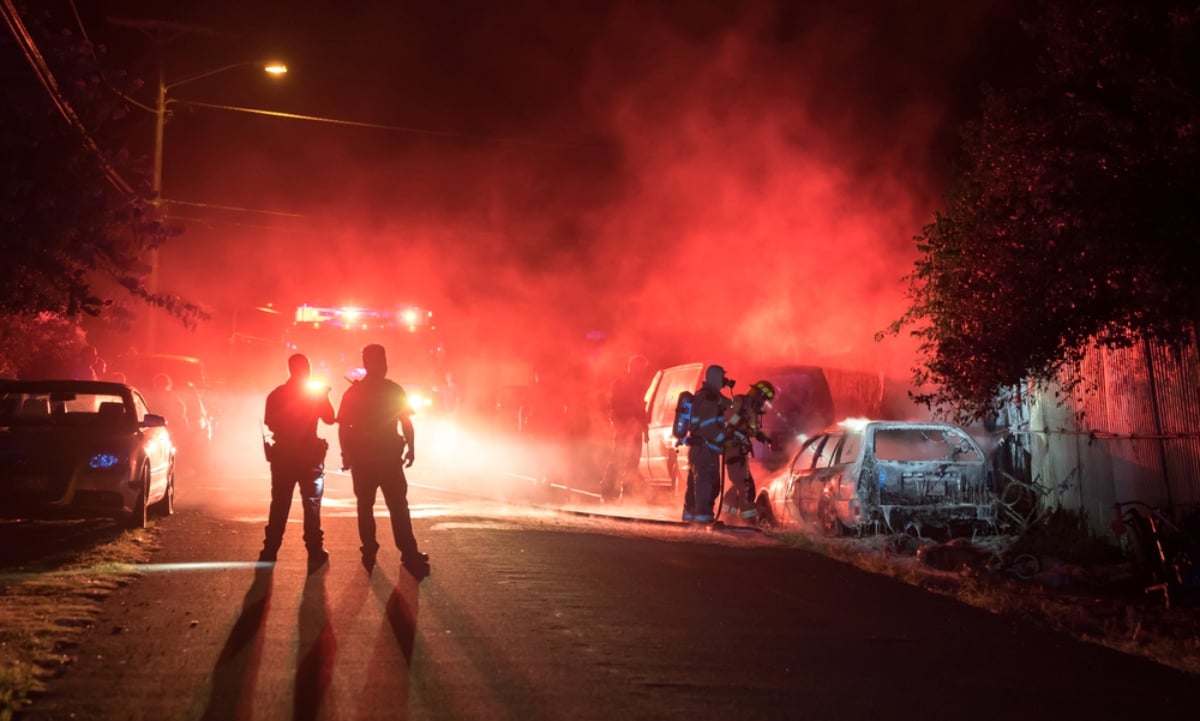 Enorme incendio el centro de Las Vegas devora al menos diez edificios