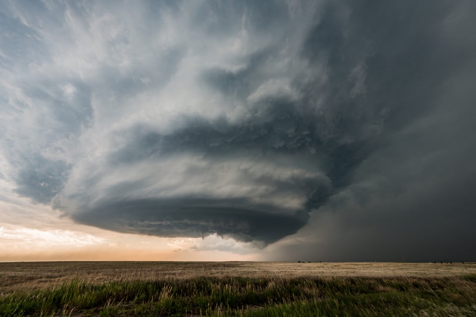 Millones en EEUU bajo alerta: advierten posibles tornados en plena tarde del viernes
