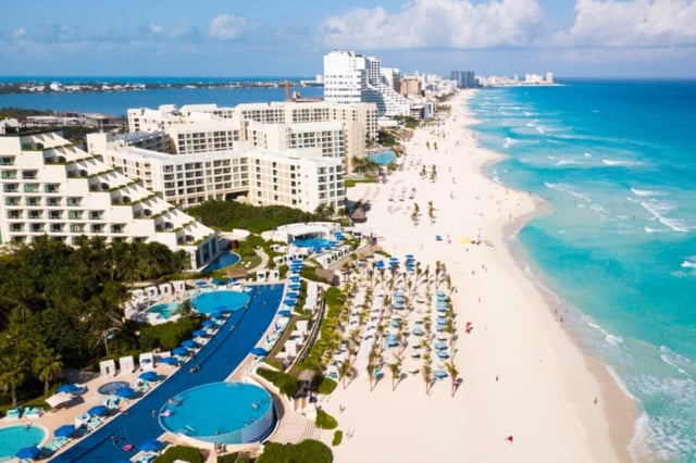 Texas advises against travel to Mexico for spring break