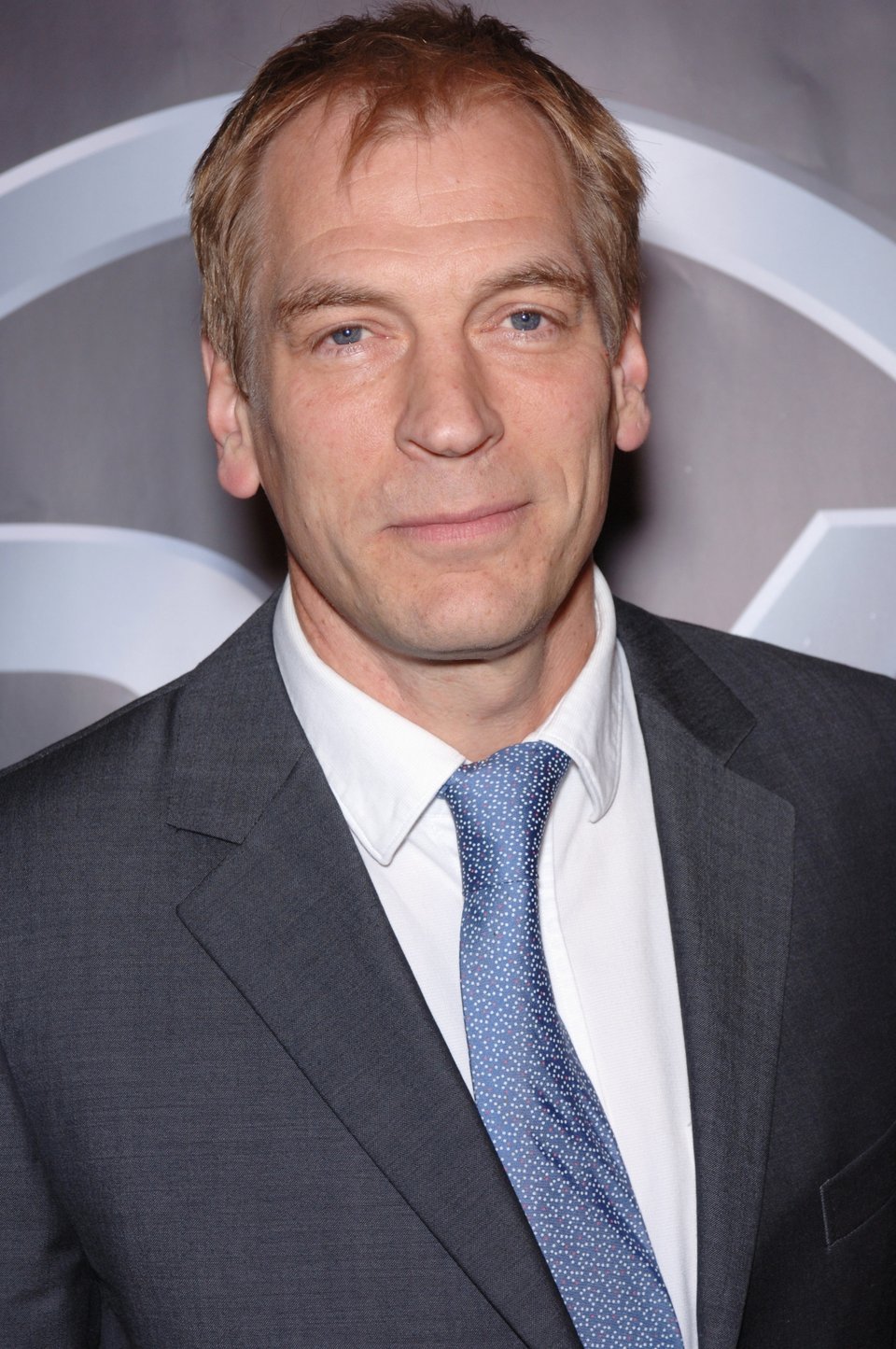 Restos humanos son localizados en lugar de búsqueda de Julian Sands