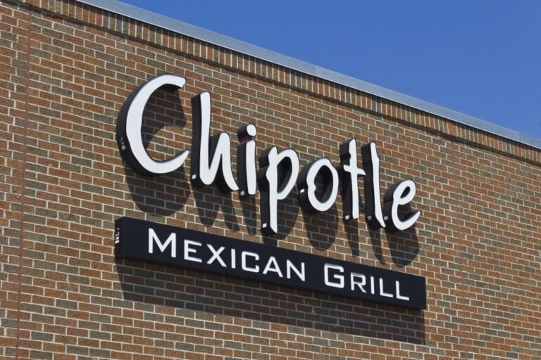 Chipotle anuncia la creación de ‘Autocado’ un un robot para la producción de guacamole