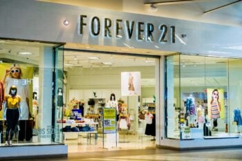 Forever 21 cierra abruptamente