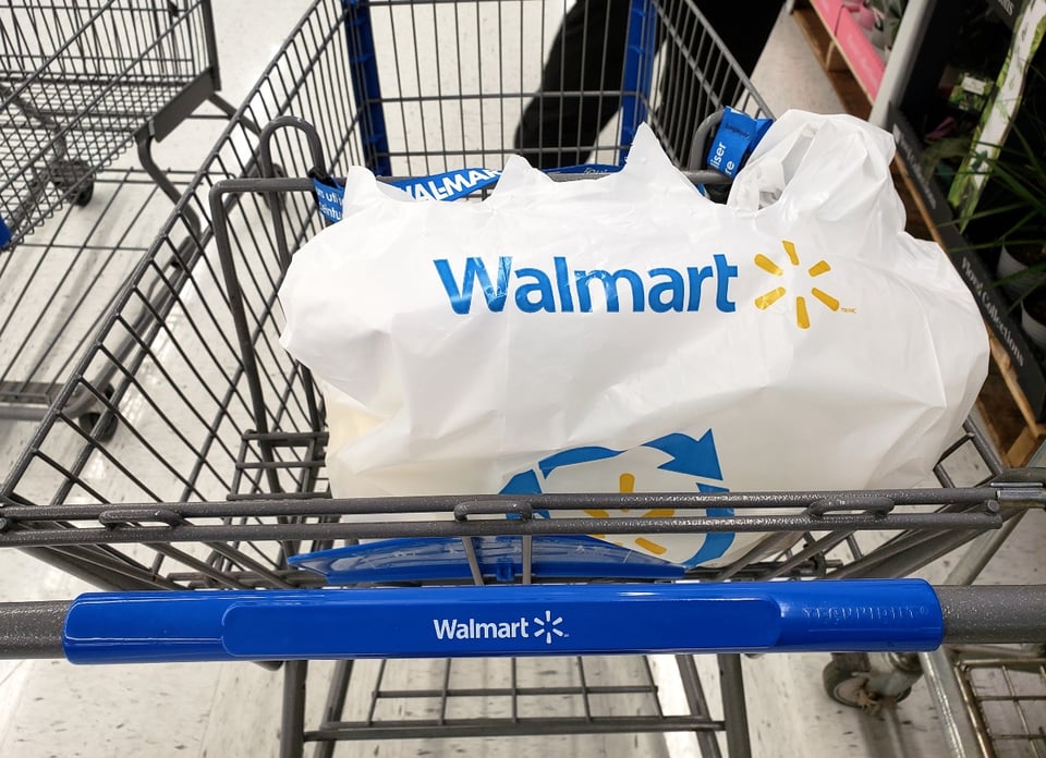 Walmart anuncia cierre masivo de tiendas en EE.UU.