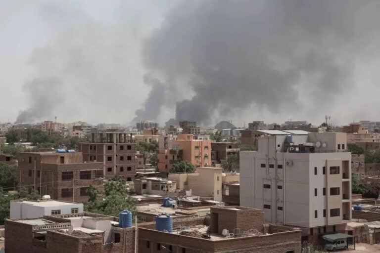 Aumenta la cifra de muertos en Sudán ante la lucha del ejército