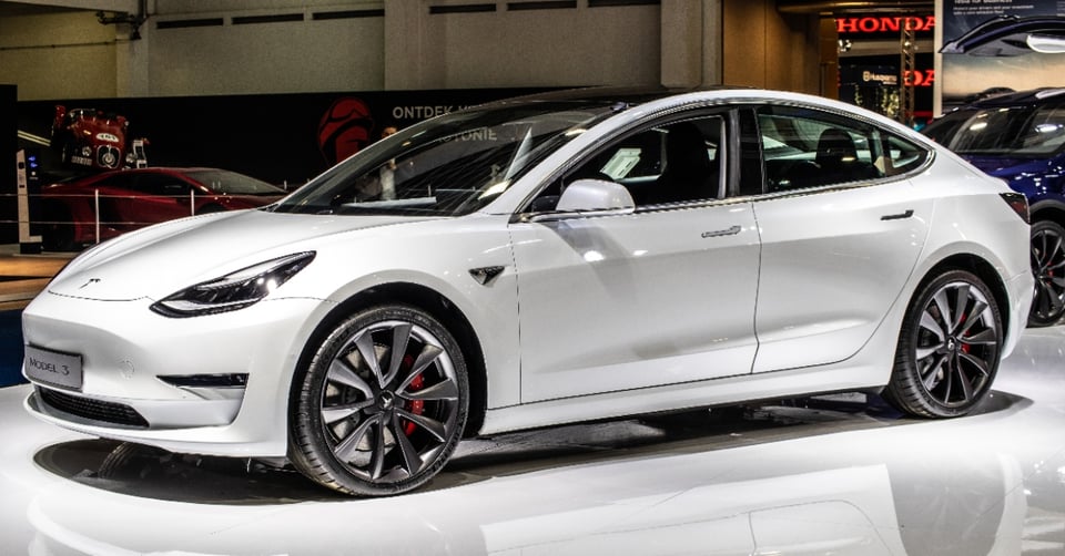 most fuel efficient cars, Tesla Model 3, electric cars, hybrid cars, MundoNOW
