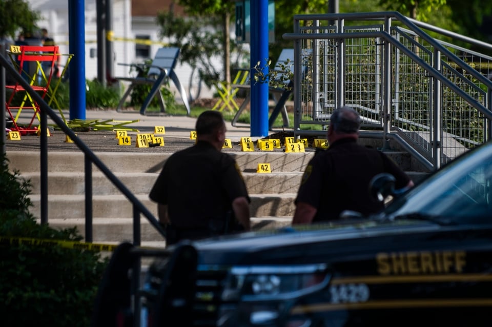 Identifican a autor de tiroteo en suburbio de Detroit que dejó 9 heridos, entre ellos 2 niños