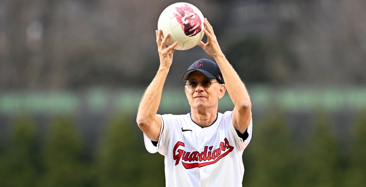 Tom Hanks se reúne con su ‘coprotagonista’ de Náufrago: Wilson