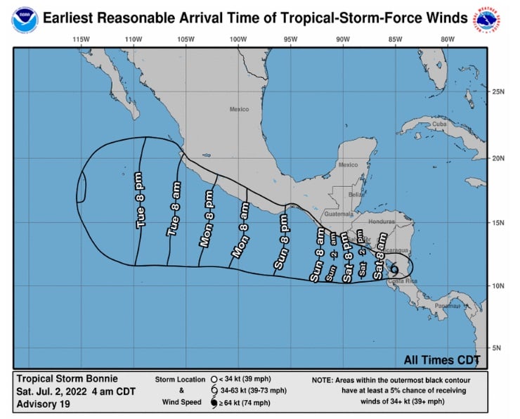 Tormenta tropical Bonnie golpea y amenaza con convertirse en huracán