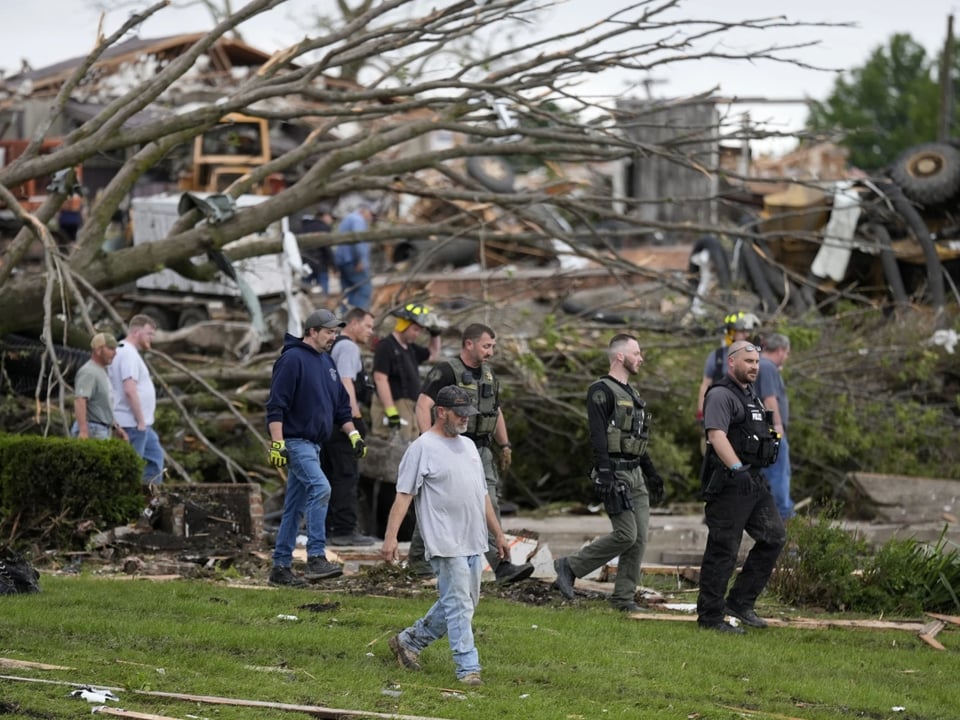 Tornado en Iowa daños, equipos de rescate, devastación, tornado, Iowa, MundoNOW