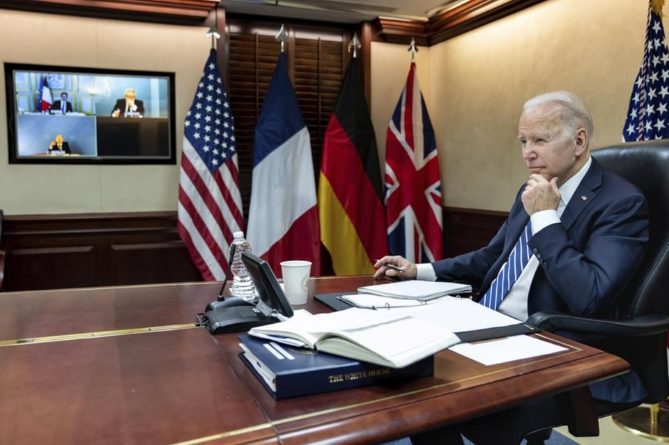 Biden prohíbe importaciones de petróleo y gas ruso por guerra en Ucrania featured image
