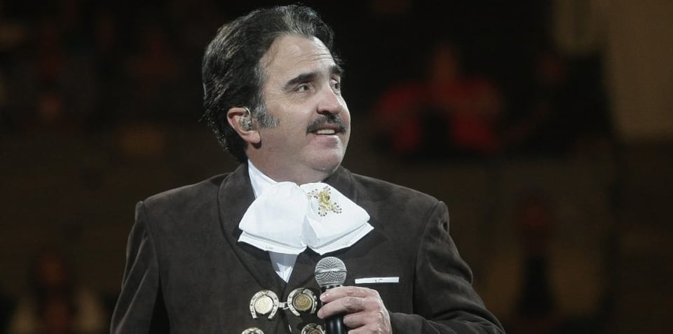 El hijo de Vicente Fernández por fin dice como está doña Cuquita y da terrible pronóstico sobre su padre
