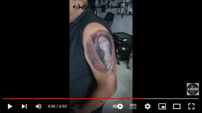 Así fue el resultado final del tatuaje que el papá de la jovencita mexicana se hizo