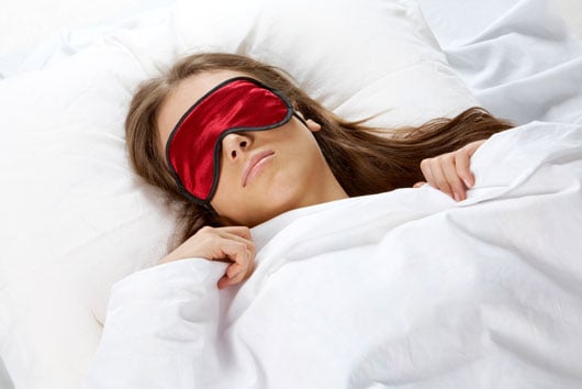 mujer durmiendo, cama, noche, salud, MundoNOW