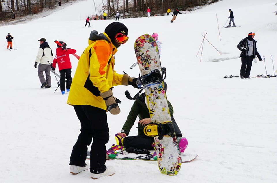 The Pocono Mountains, Pennsylvania, family, skiing