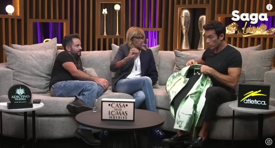 José Eduardo Derbez  solo ha hablado con su padre el día de su cumpleaños