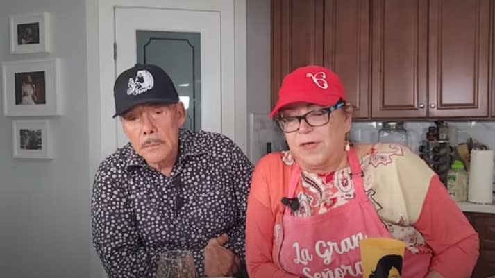 They reveal how Jenni Rivera's reaction was when she found out about her parents' divorce