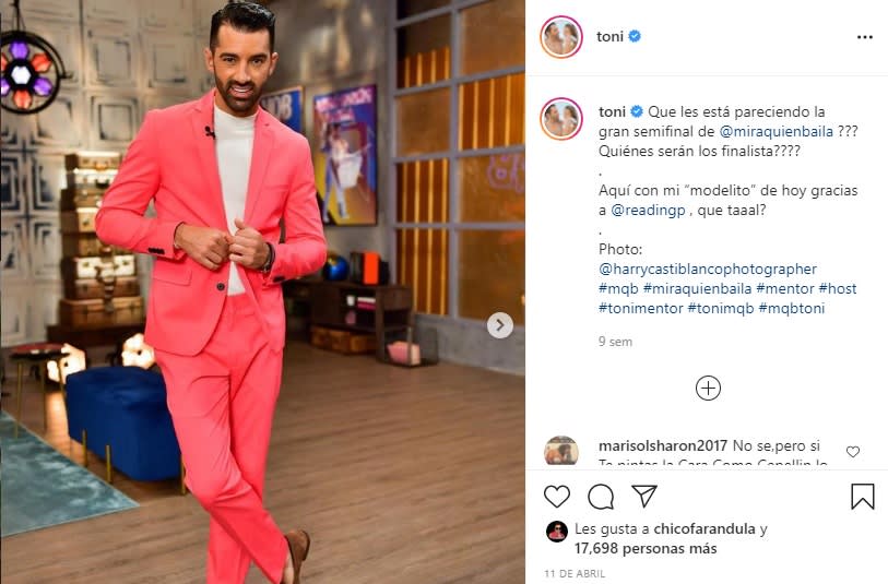 He has already forgotten Adamari López Toni Costa looks happy with Alaïa from Spain