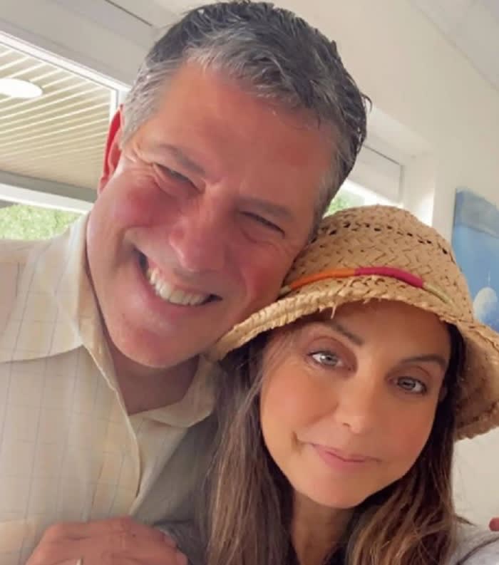 They do not hesitate to 'chulear' the wife of Father Alberto Cutié