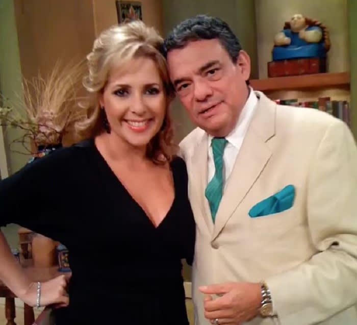 Ana María Canseco remembers "The prince of song"