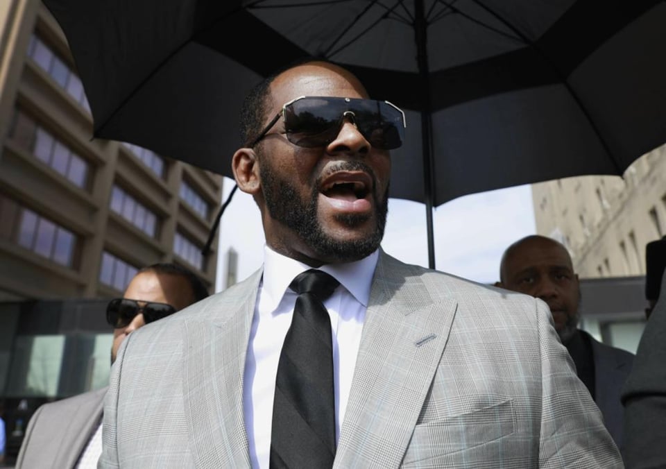 R KELLY