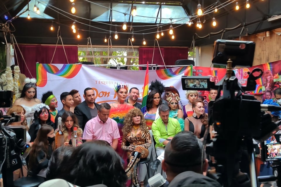 LGBT+ march, Alfredo Adame, son Alfredo Adame, Sebastián Adame, MundoNOW