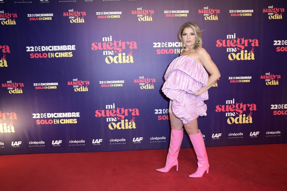 The Mexican actress raises suspicions