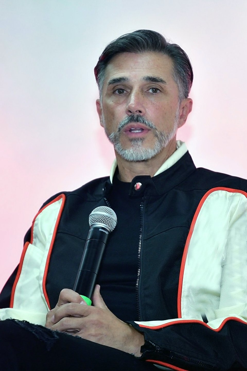 Sergio Mayer se burla