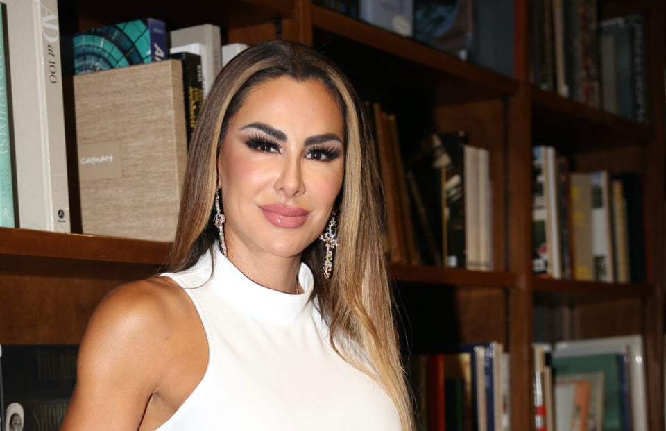 Ninel Conde en librería