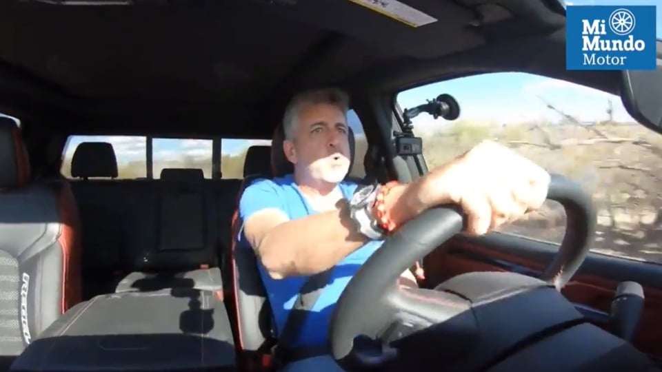 Dodge Ram 1500 Rebel, driving, desert, interiors, MundoNOW
