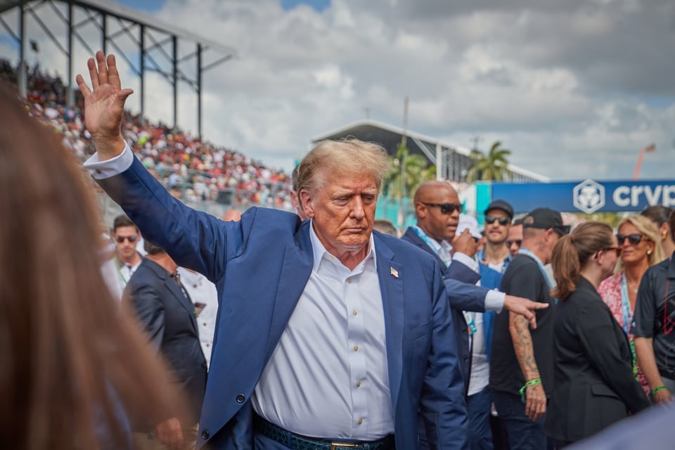 Donald Trump dictador, Trump, EEUU, MundoNOW