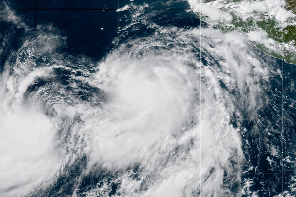 Debby, Fabio, huracán, tormenta tropical, MundoNOW