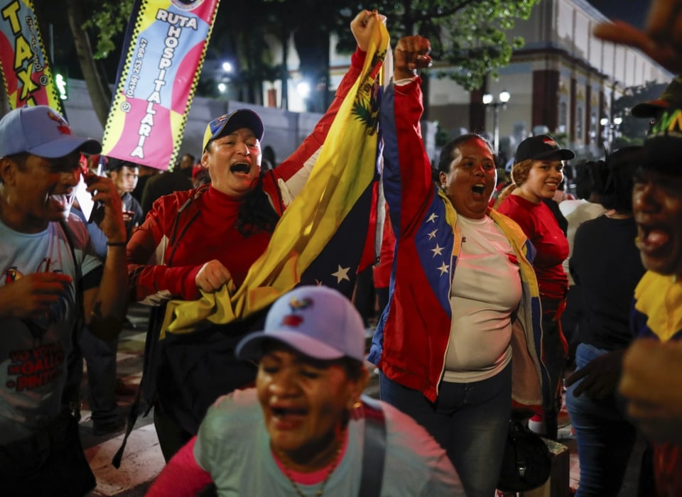 protesters, supporters, protests, marches, MundoNOW