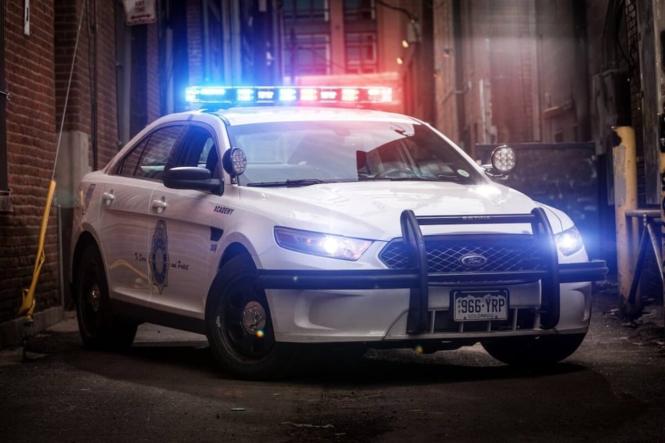 patrol car, siren, Denver Police Department, Colorado, MundoNOW