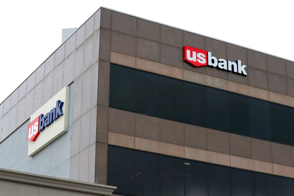Bancos cierran sucursales, Bancos, Bank Of America, Wells Fargo, MundoNOW